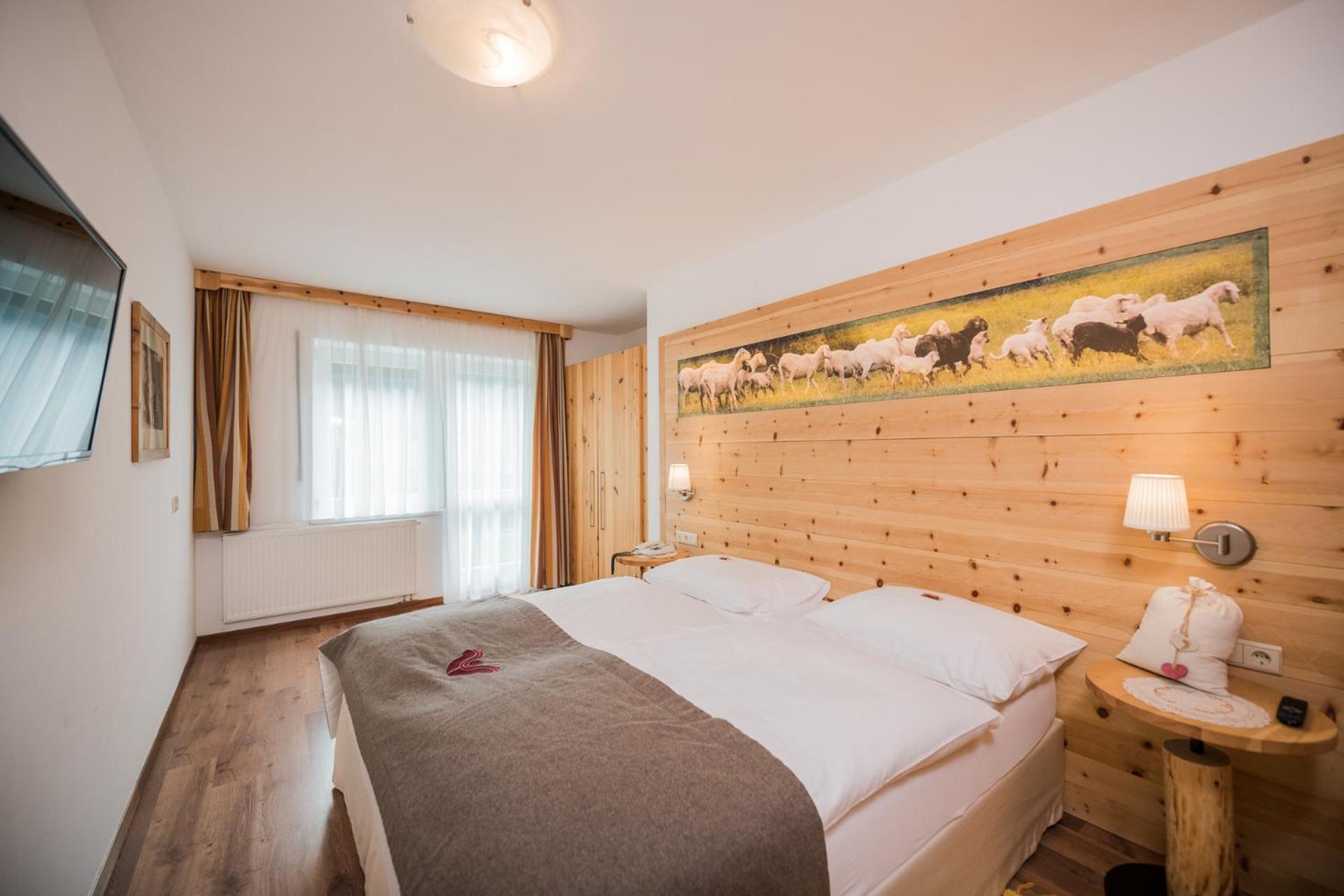 Alpenwellnesshotel St. Veit Sexten Extérieur photo