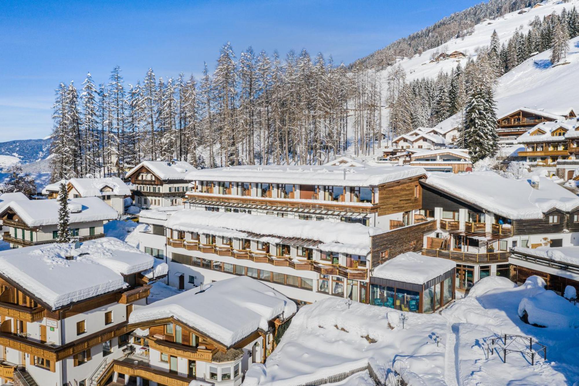 Alpenwellnesshotel St. Veit Sexten Extérieur photo