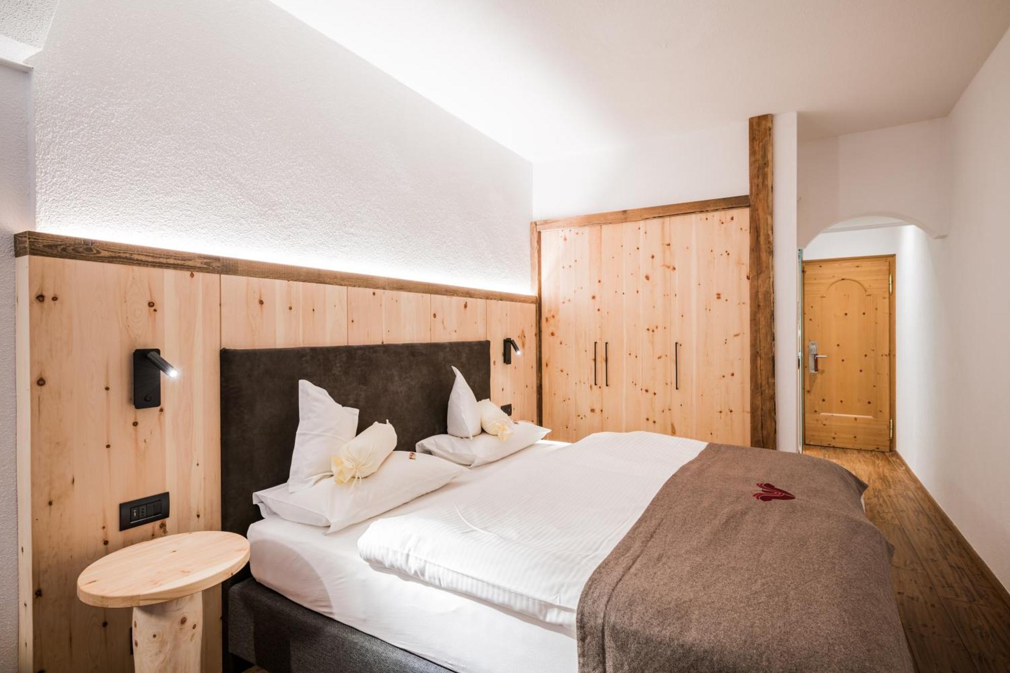 Alpenwellnesshotel St. Veit Sexten Extérieur photo
