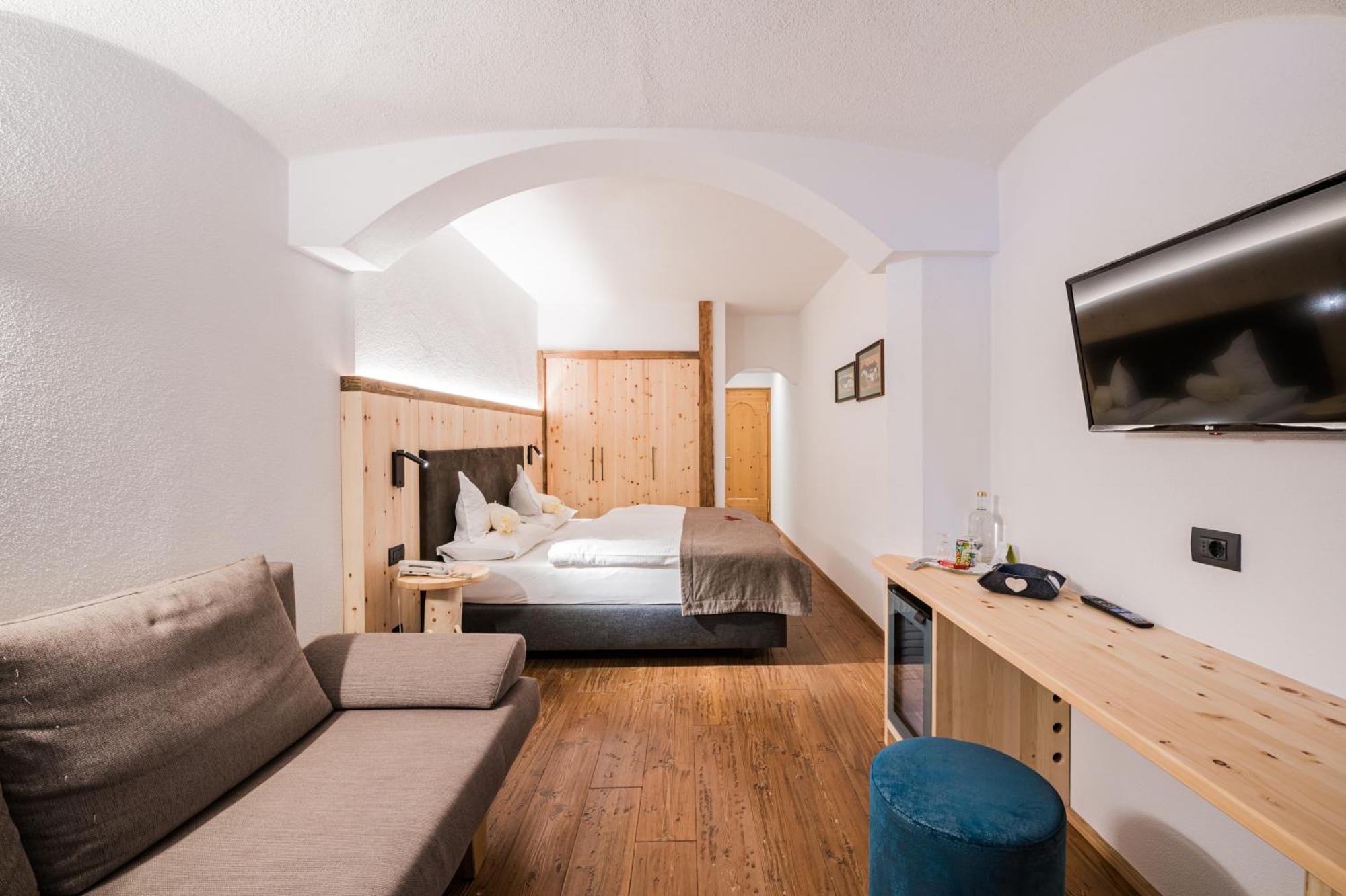 Alpenwellnesshotel St. Veit Sexten Extérieur photo