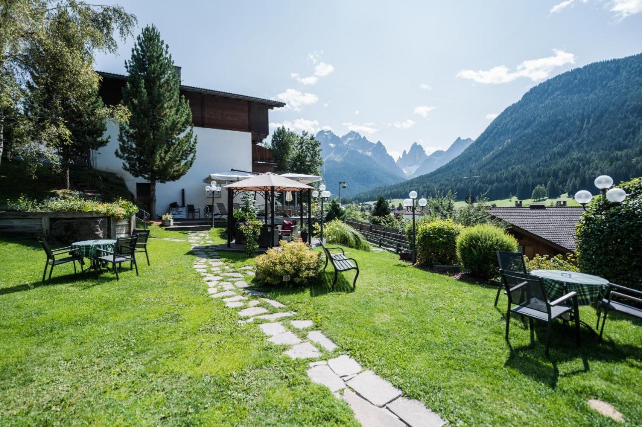 Alpenwellnesshotel St. Veit Sexten Extérieur photo